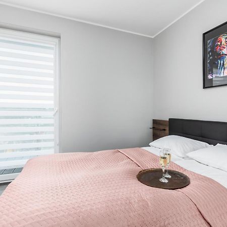 Apartamenty Nadbrzezna 250 M Do Plazy By Noclegi Renters Gąski エクステリア 写真